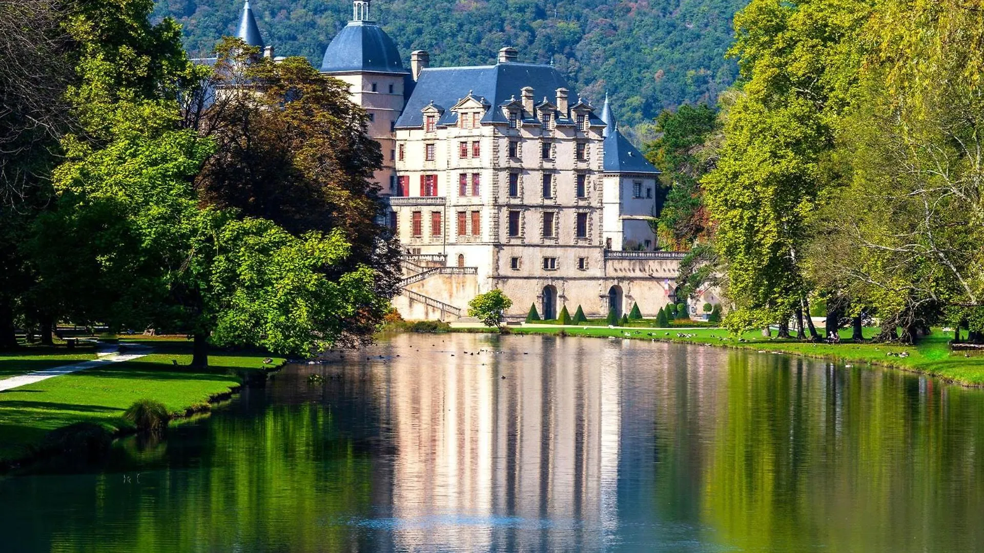 Les Deux Soeurs Villa Cholonge France